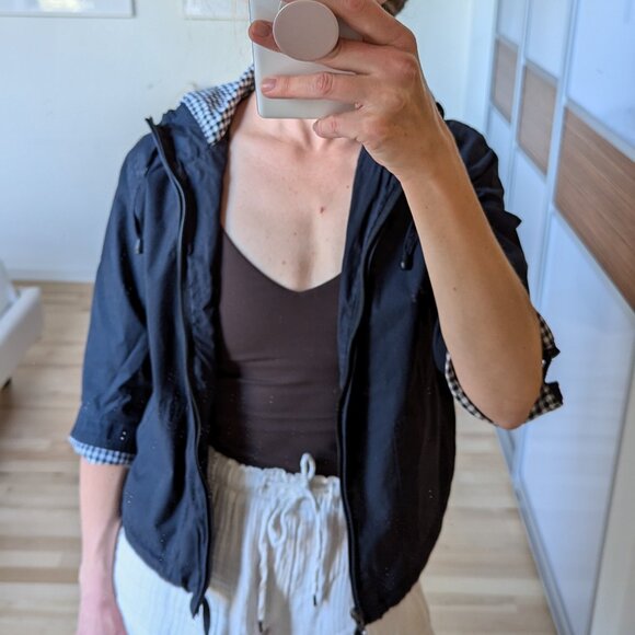 FRED PERRY Lightweight Jacket - Picture 4 of 5